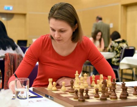 ЧЕ по шахматам. Мария Музычук пол-очка уступает дуэту лидеров после 9-го тура - «Шахматы»