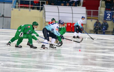 За золото поборется «Байкал-Энергия» - «Хоккей с мячом»