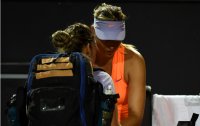 Беда не приходит одна: Шарапова, не попав в Париж, получила травму в Риме - «Теннис»