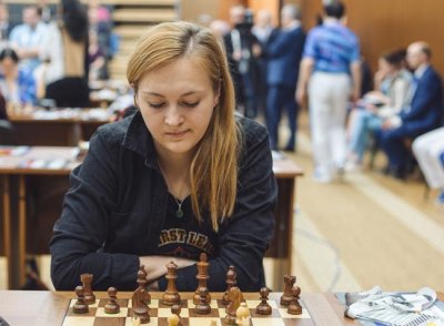 Украинки делят с россиянками 1-2 места после трех туров на командном ЧМ по шахматам - «Шахматы»