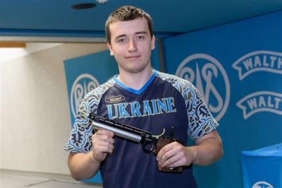 Павел Коростылев завоевал два золота на ЧЕ в стрельбе из стандартного пистолета - «Стрельба»