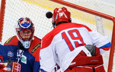 9:3! Россияне громят хозяев турнира с рекордным счетом - «Хоккей»