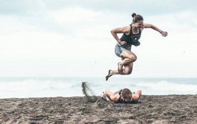 Десять лучших упражнений для тренировки на пляже - «спорт»