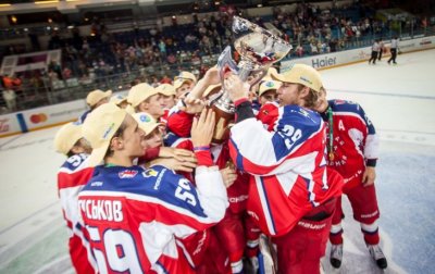 Красная армия всех сильней: Кубок мира в руках российского клуба - «Хоккей»