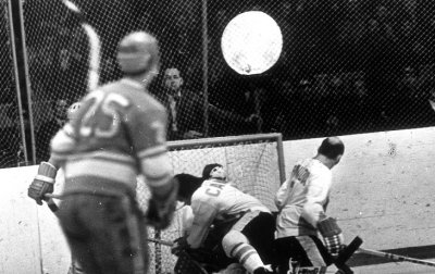Как друг СССР канадцам помог. Подробности гола, решившего исход Суперсерии - «Хоккей»