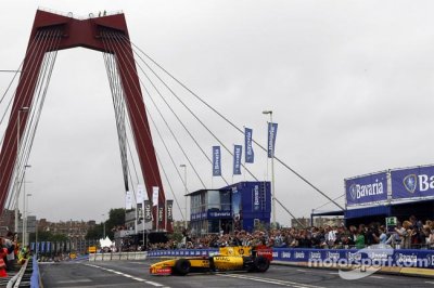 Формула-1 начала переговоры о проведении городской гонки в Нидерландах - «Авто - Мото»