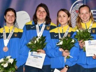Команда украинских саблисток - бронзовый призер молодежного чемпионата Европы - «ЕДИНОБОРСТВА»