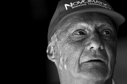 Трехкратный чемпион «Формулы-1» Лауда умер - «Авто/Мото»