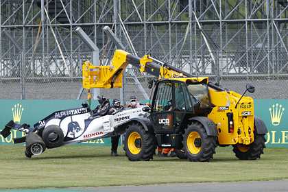 Квят раскрыл причины аварии во время гонки «Формулы-1»