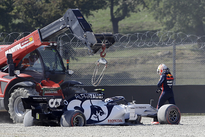 Гран-при «Формулы-1» остановили из-за двух аварий - «Авто/Мото»